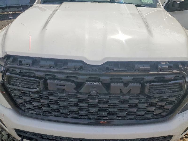 2025 RAM 1500 BIG HORN 11