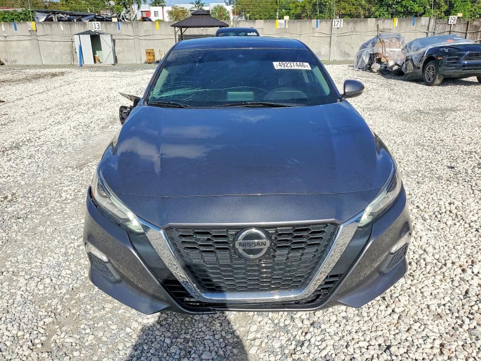 2022 NISSAN ALTIMA SV 5