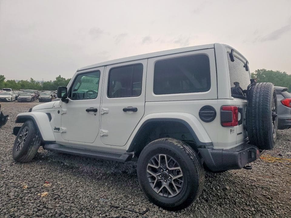 2026 JEEP WRANGLER SAHARA 2