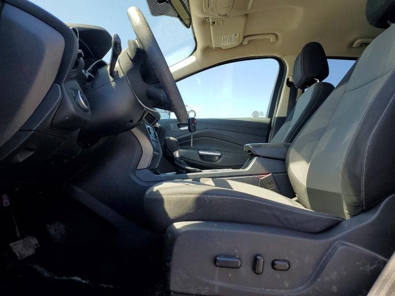 2017 FORD ESCAPE SE 7
