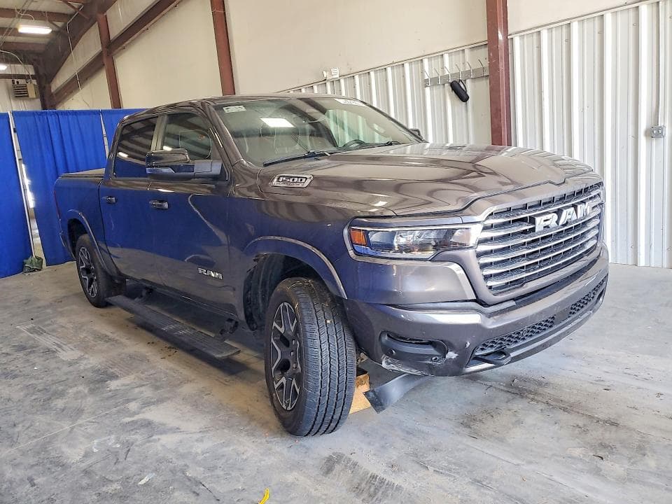 2026 RAM 1500 LARAMIE 4