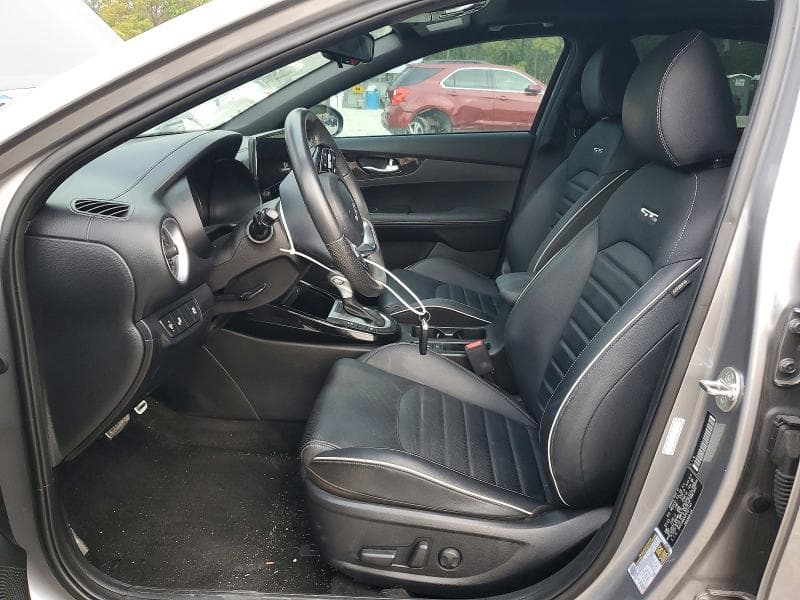 2023 KIA FORTE GT LINE 7
