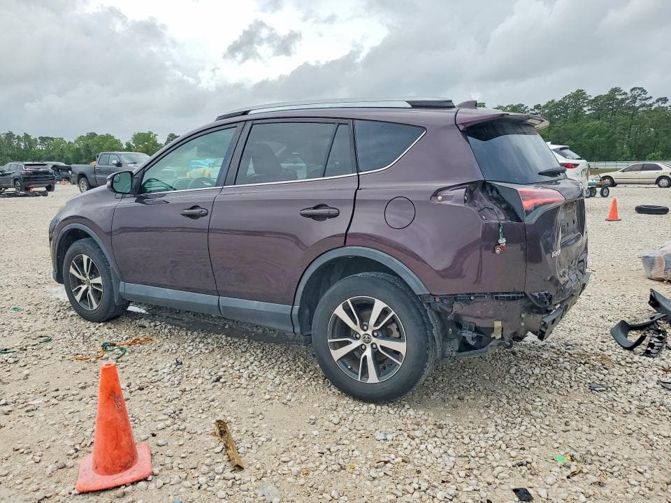 2017 TOYOTA RAV4 XLE 2