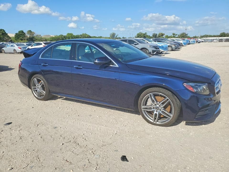 2019 MERCEDES-BENZ E 300 4MATIC 4
