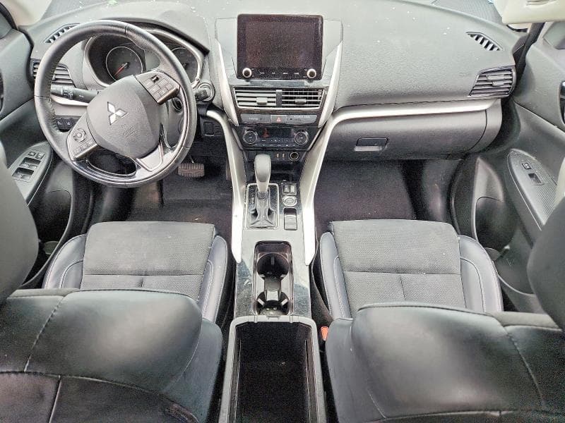 2024 MITSUBISHI ECLIPSE CROSS SE 8