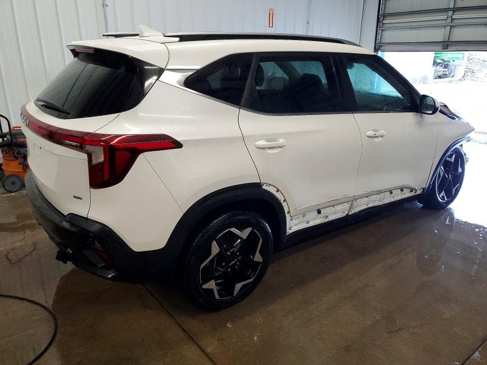 2024 KIA SELTOS EX 3