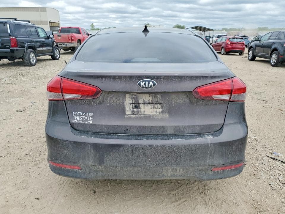 2018 KIA FORTE LX 6