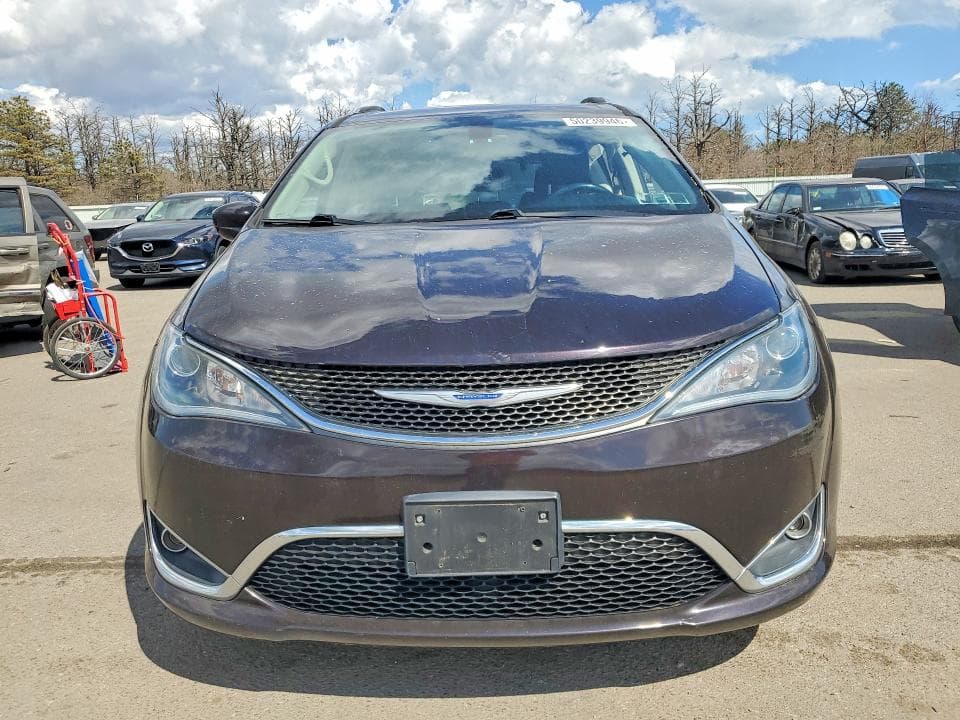 2019 CHRYSLER PACIFICA TOURING L 5
