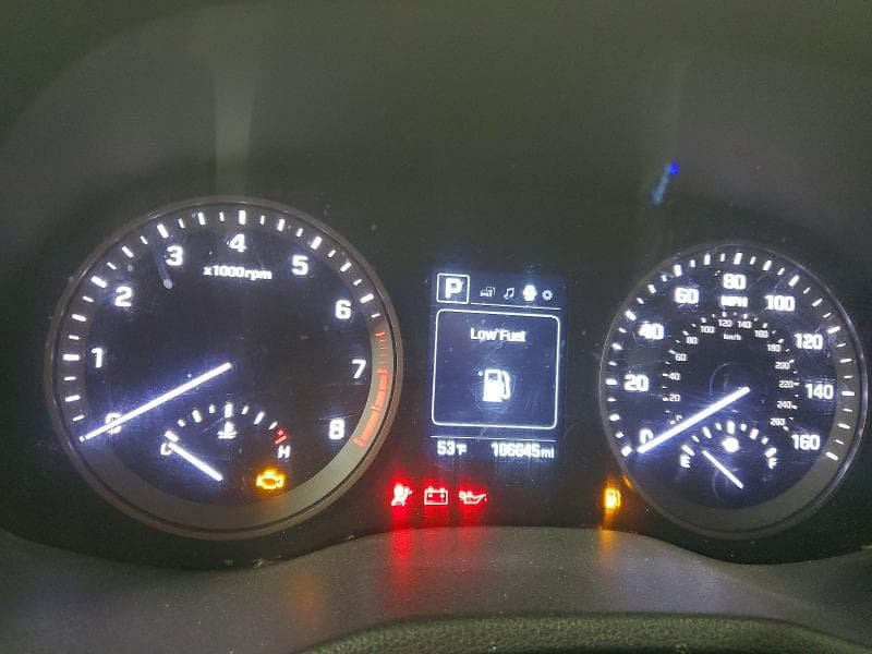 2017 HYUNDAI TUCSON SE 9