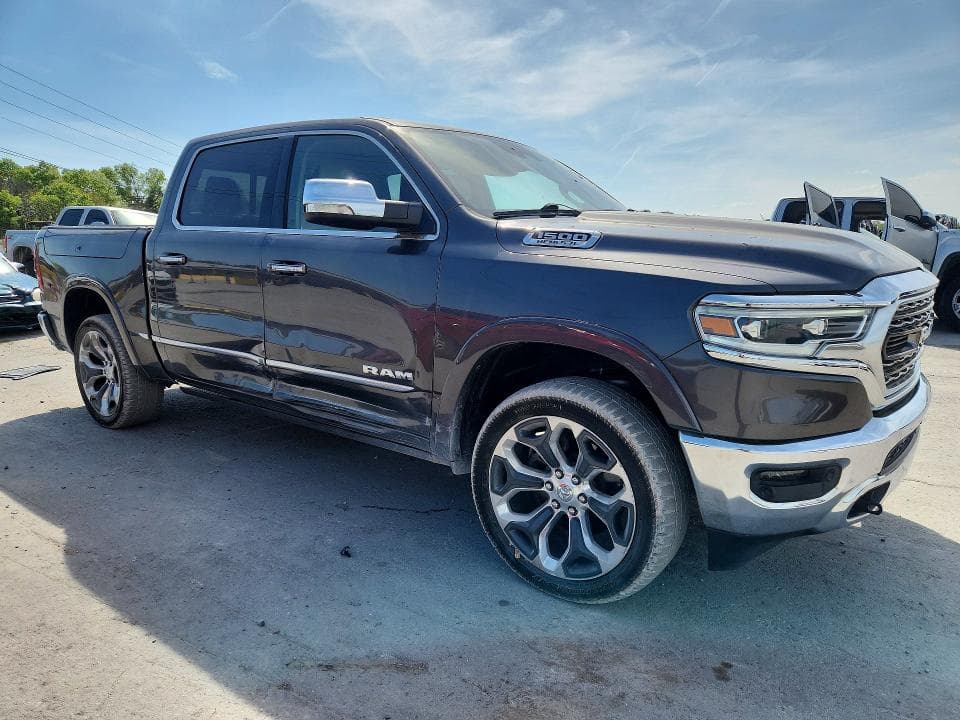 2019 RAM 1500 LIMITED 4