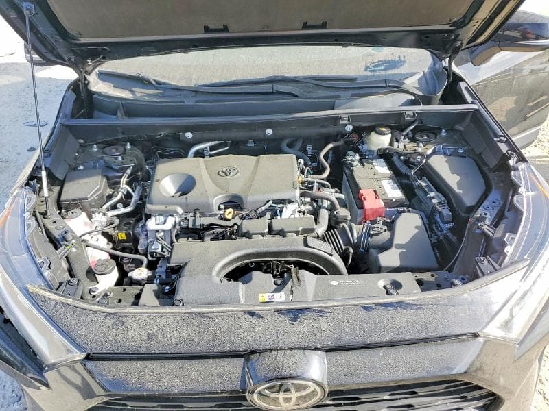 2021 TOYOTA RAV4 XLE 12