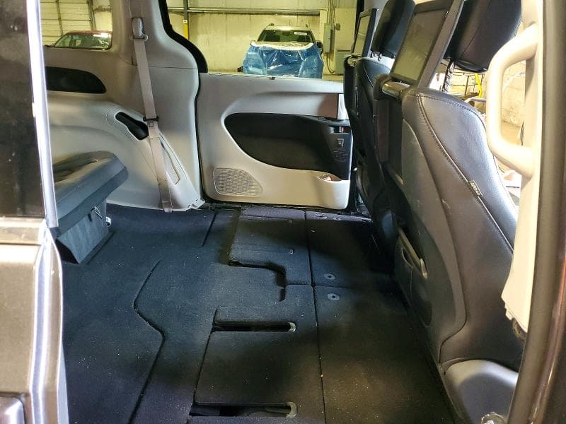 2022 CHRYSLER PACIFICA TOURING L 11
