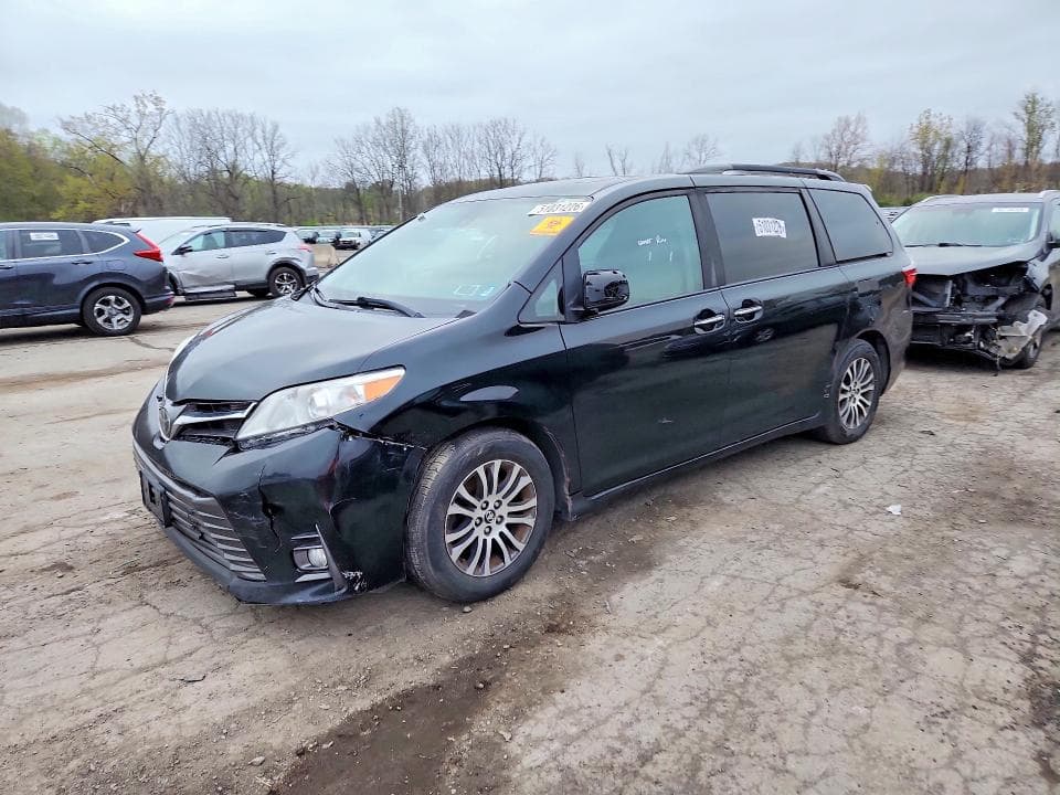 2020 TOYOTA SIENNA XLE 8-PASSENGER - 1