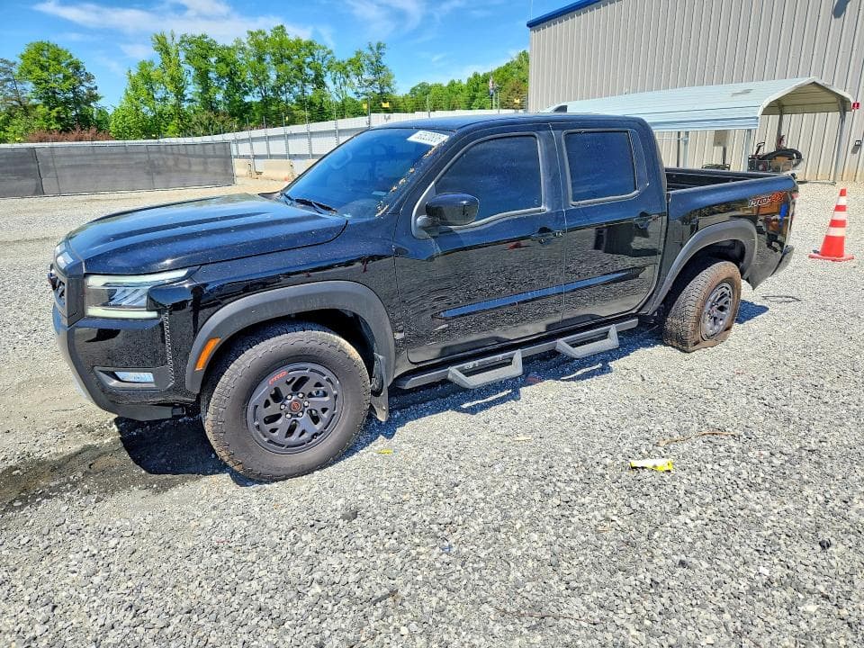 2025 NISSAN FRONTIER PRO-4X - 1