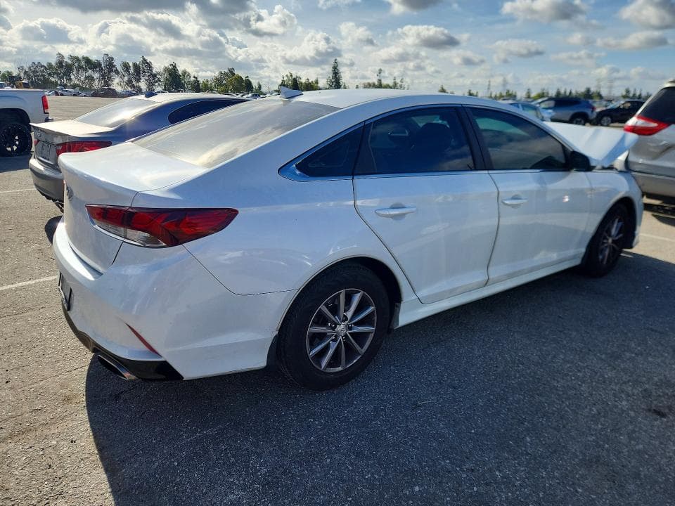 2018 HYUNDAI SONATA SE 3