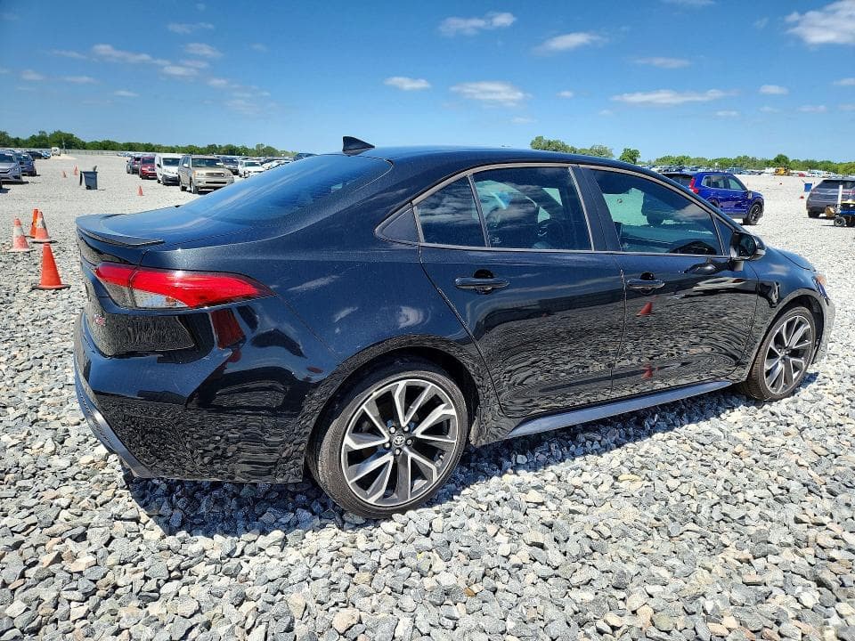 2020 TOYOTA COROLLA XSE 3