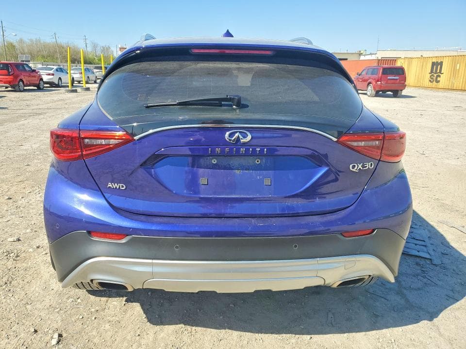 2017 INFINITI QX30 PREMIUM 6