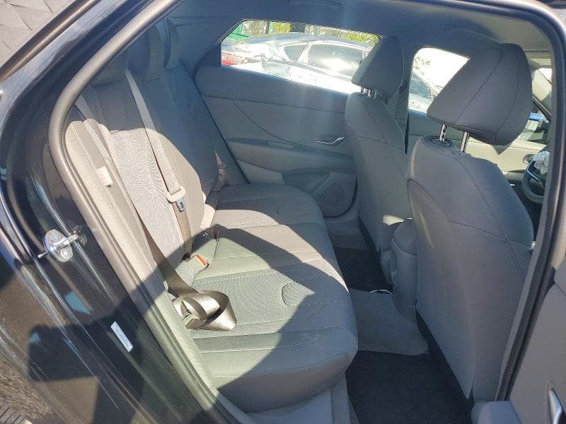 2026 HYUNDAI ELANTRA SE 10