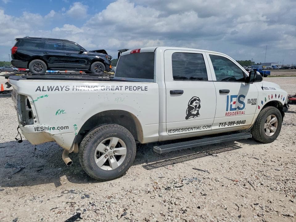 2023 RAM 1500 CLASSIC TRADESMAN 3