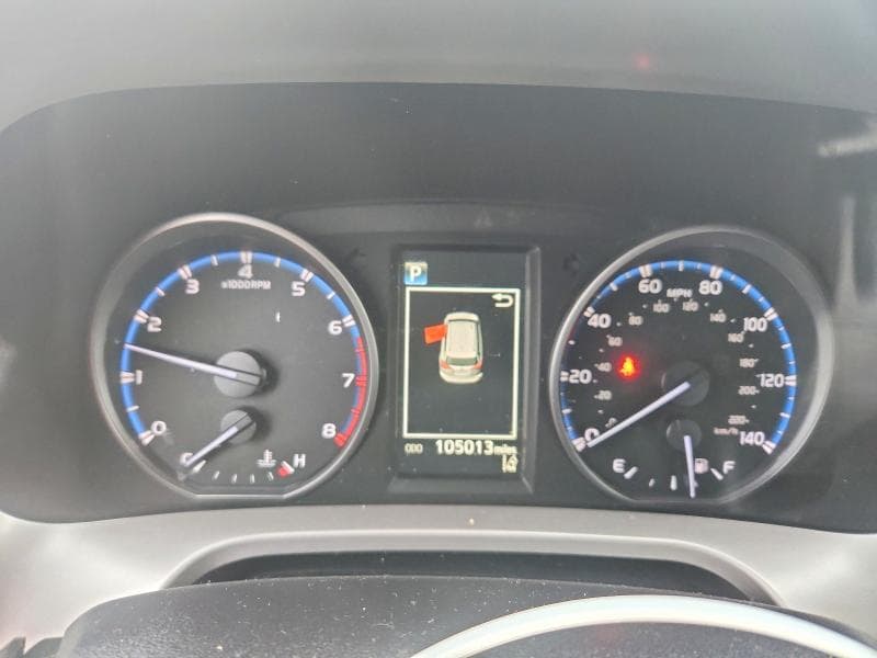2017 TOYOTA RAV4 XLE 9
