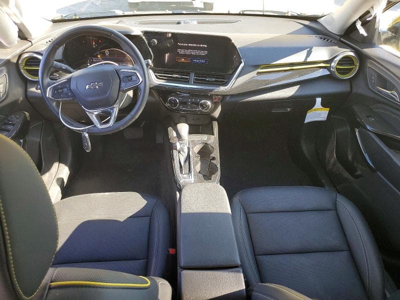 2025 CHEVROLET TRAX ACTIV 8