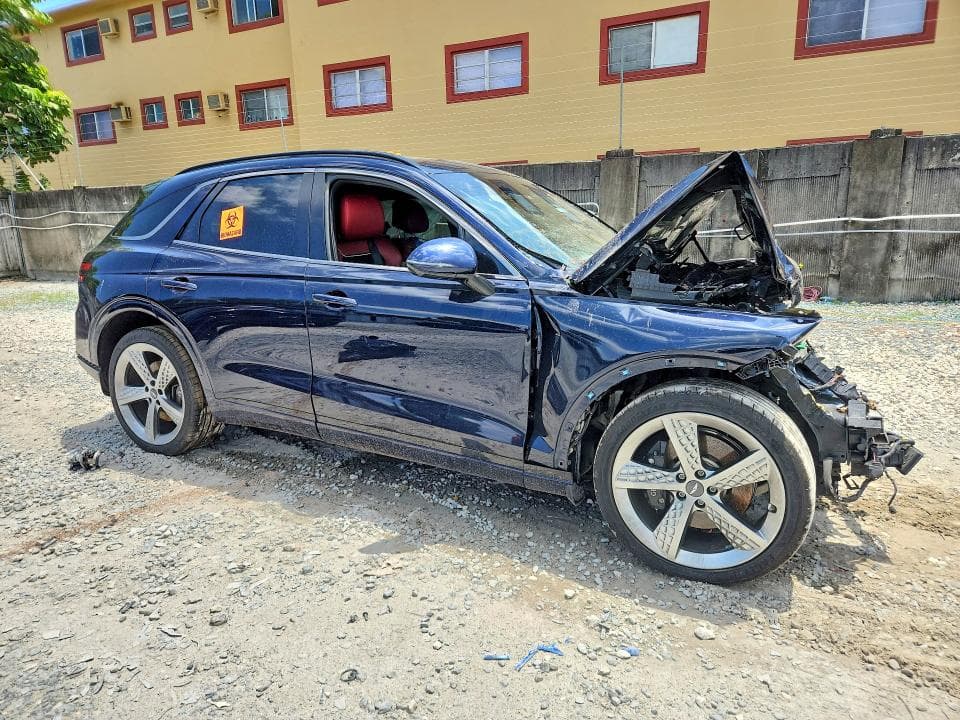 2023 GENESIS GV70 2.5T STANDARD 4