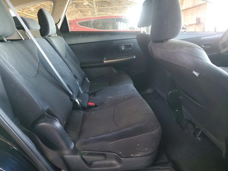 2017 TOYOTA PRIUS V TWO 10