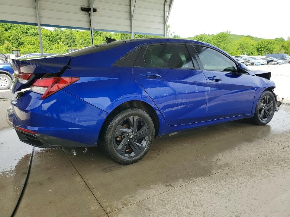 2023 HYUNDAI ELANTRA SEL 3