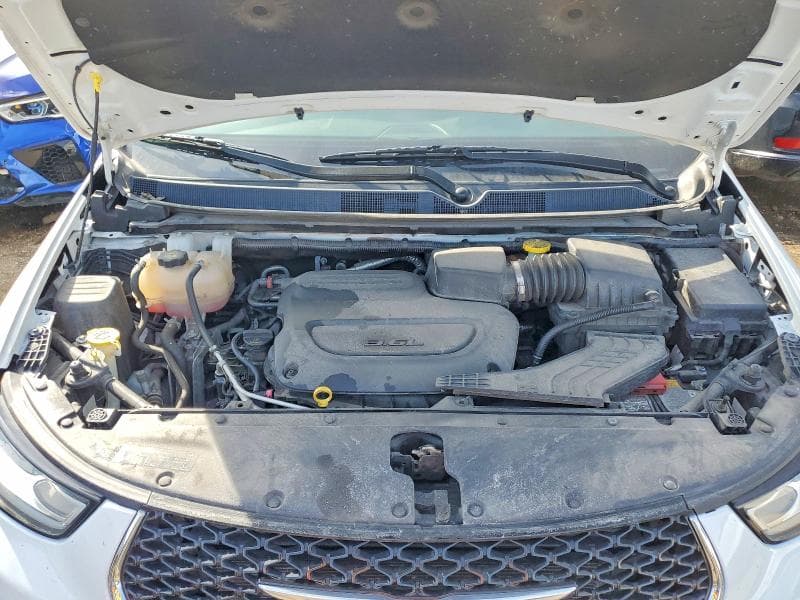 2023 CHRYSLER PACIFICA LIMITED 12