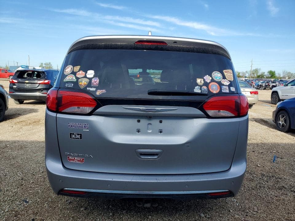 2017 CHRYSLER PACIFICA TOURING L 6
