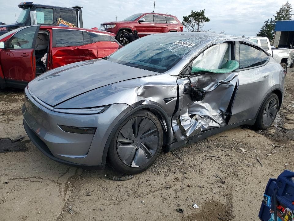 2026 TESLA MODEL Y - 1