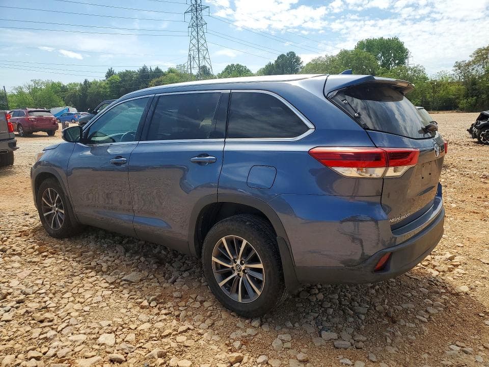 2019 TOYOTA HIGHLANDER XLE 2