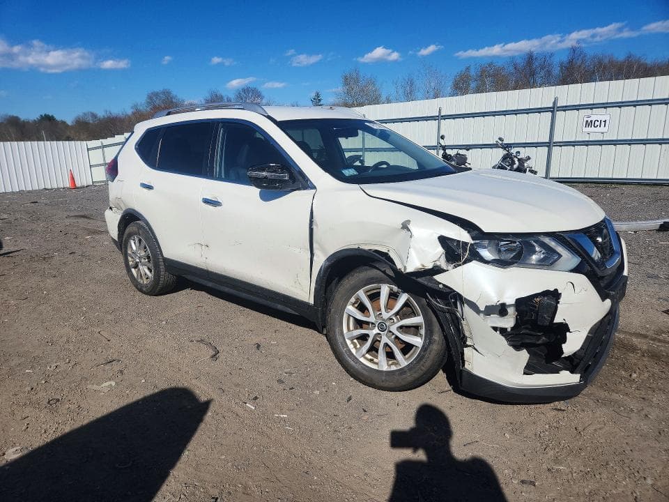 2018 NISSAN ROGUE SV 4