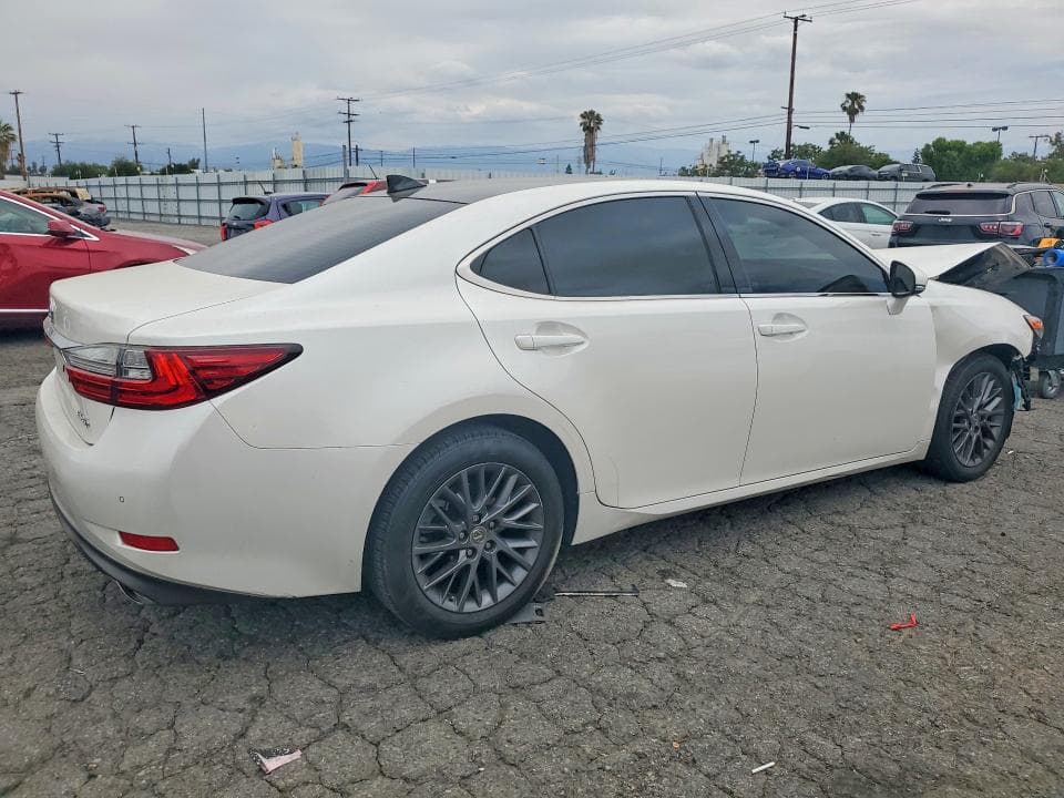 2018 LEXUS ES 350 3
