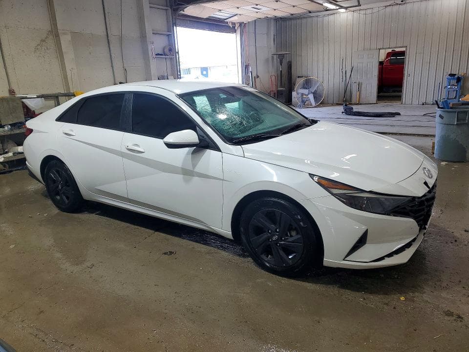 2021 HYUNDAI ELANTRA SEL 4