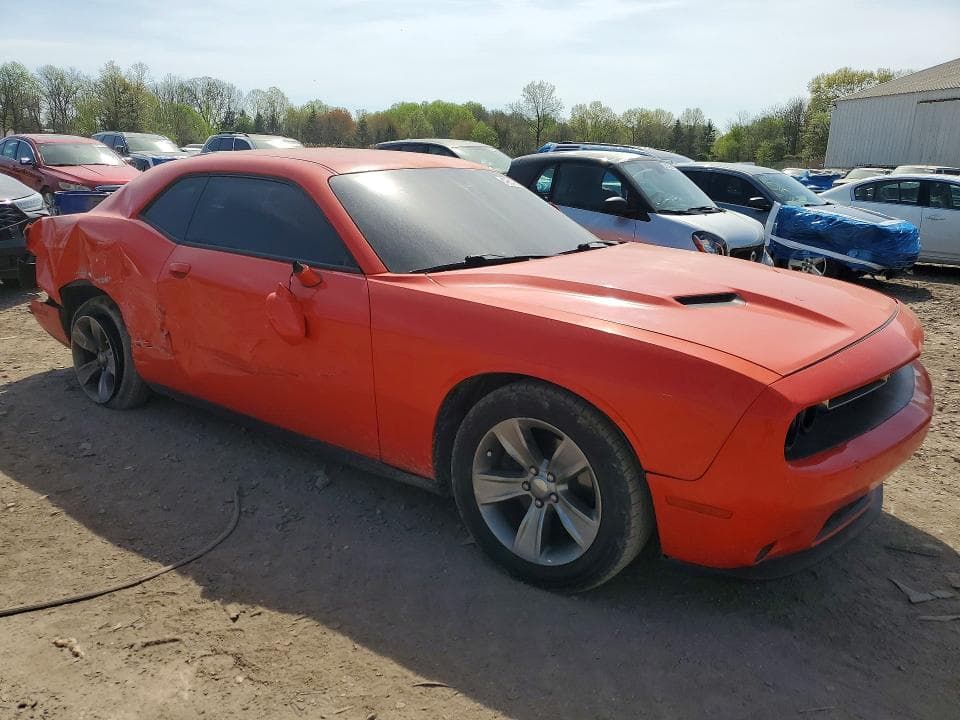 2017 DODGE CHALLENGER SXT 4