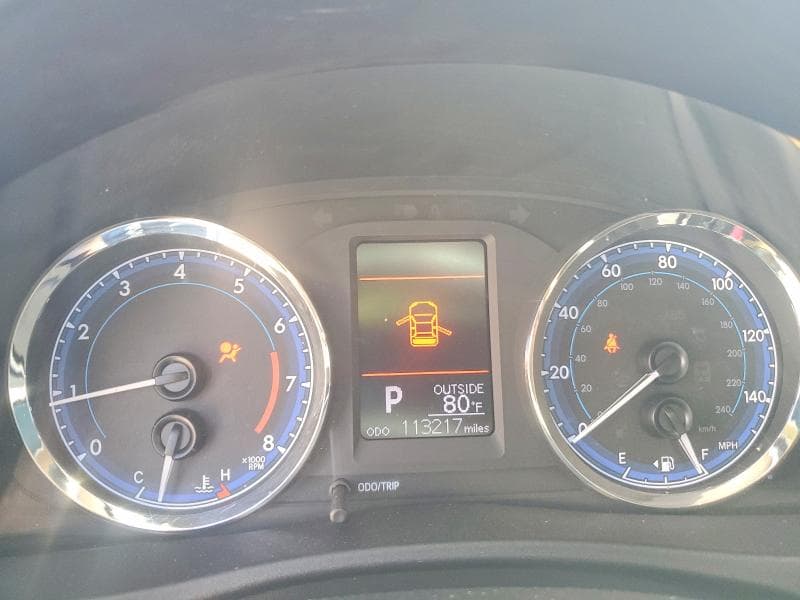 2019 TOYOTA COROLLA LE 9