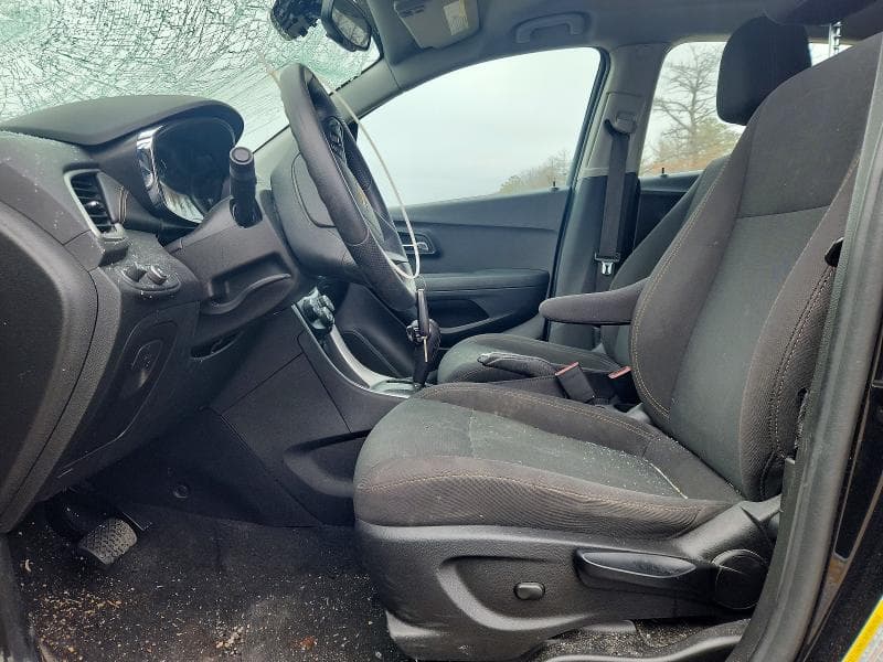 2019 CHEVROLET TRAX LS 7