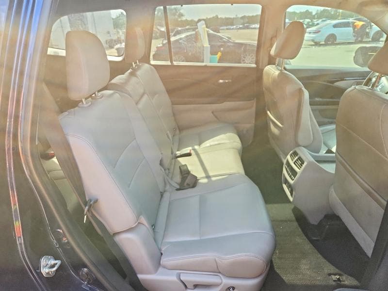 2017 HONDA PILOT TOURING 11