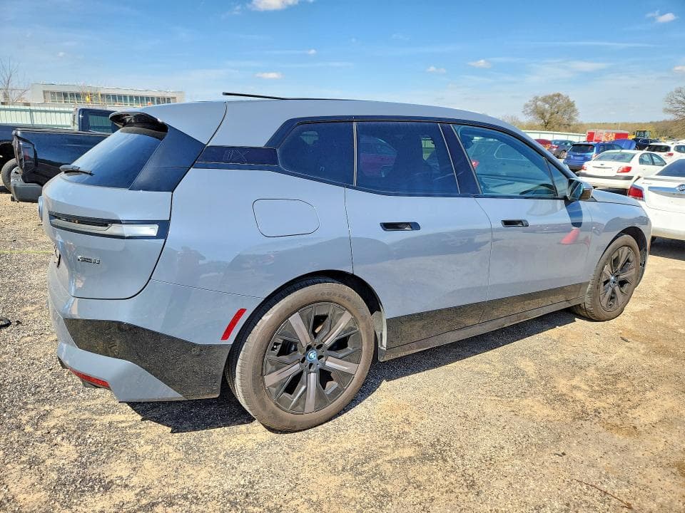 2023 BMW IX XDRIVE50 3