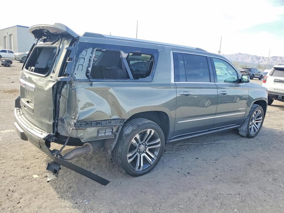 2018 GMC YUKON XL DENALI 3
