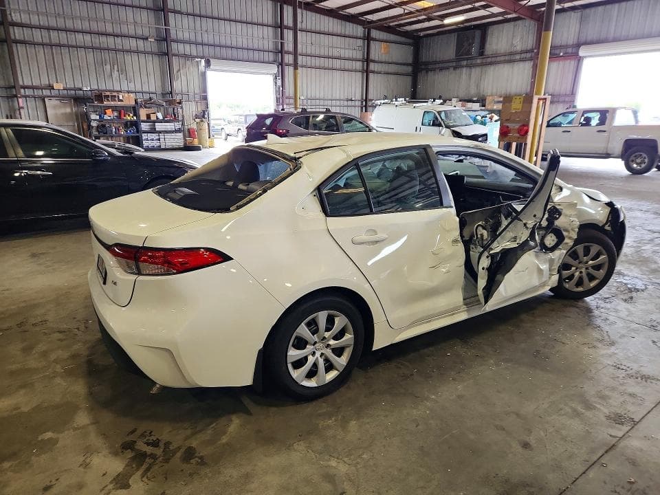 2026 TOYOTA COROLLA LE 3