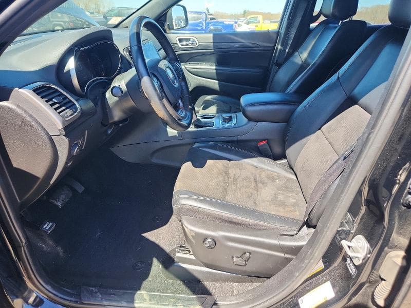 2022 JEEP GRAND CHEROKEE LAREDO E 7