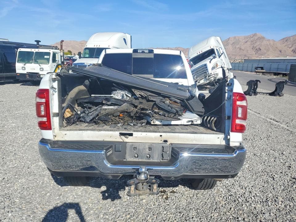 2022 RAM 2500 LARAMIE 6