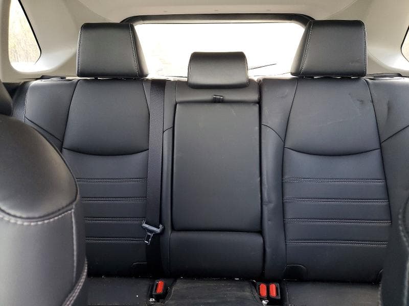 2021 TOYOTA RAV4 XLE 10