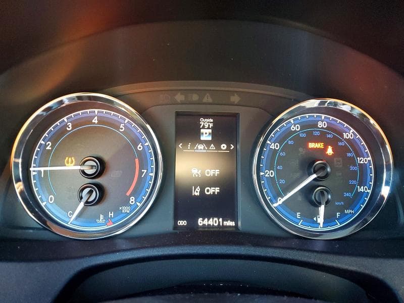 2019 TOYOTA COROLLA SE 9