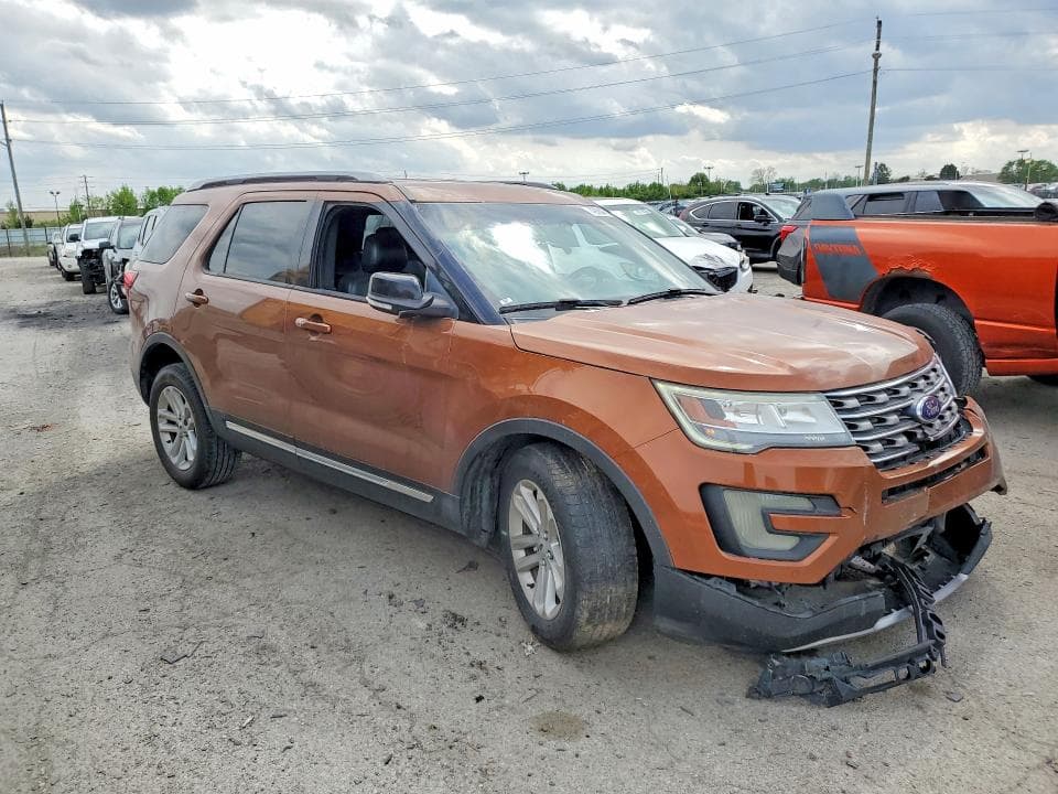 2017 FORD EXPLORER XLT 4