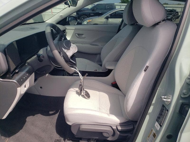 2024 HYUNDAI KONA SE 7