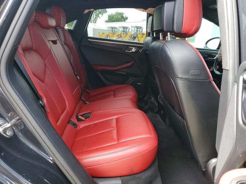 2018 PORSCHE MACAN GTS 11