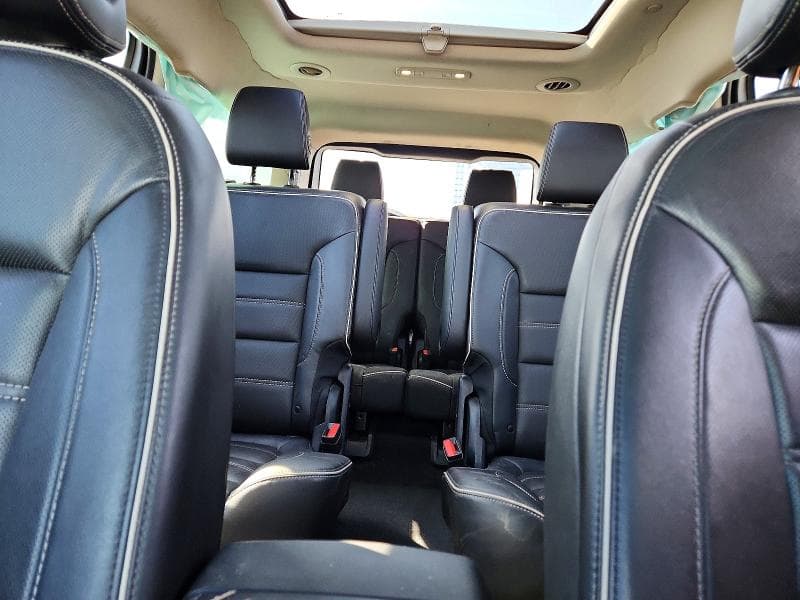 2018 GMC ACADIA DENALI 10